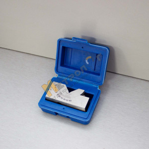 Призма угловая регулируемая АР25 (75х36х25)